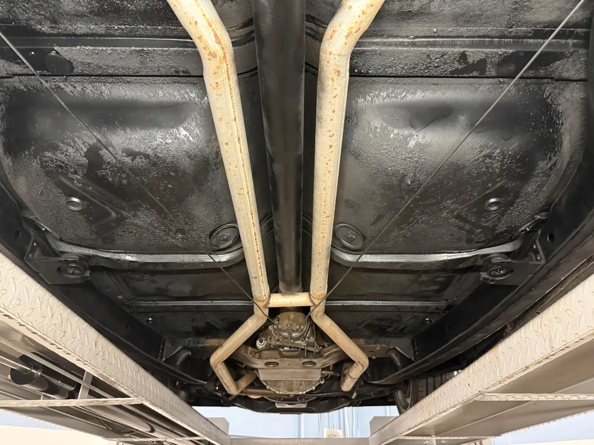Vehicle photo 49