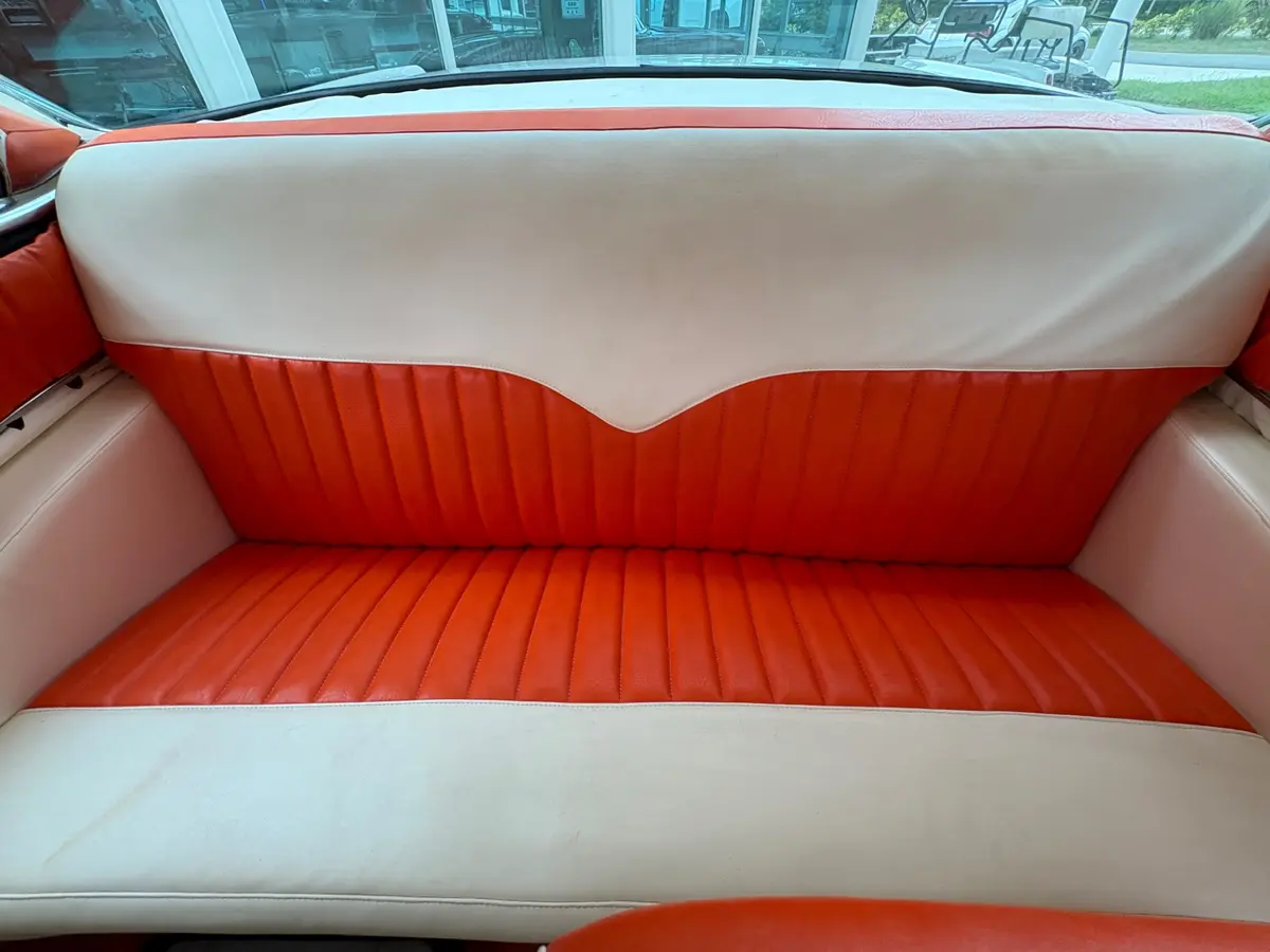 Vehicle photo 36