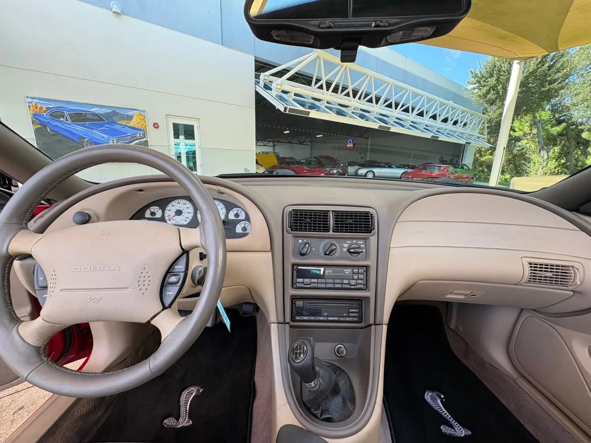Vehicle photo 42