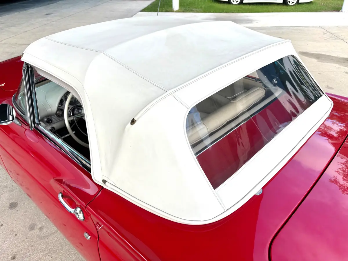 Vehicle photo 26