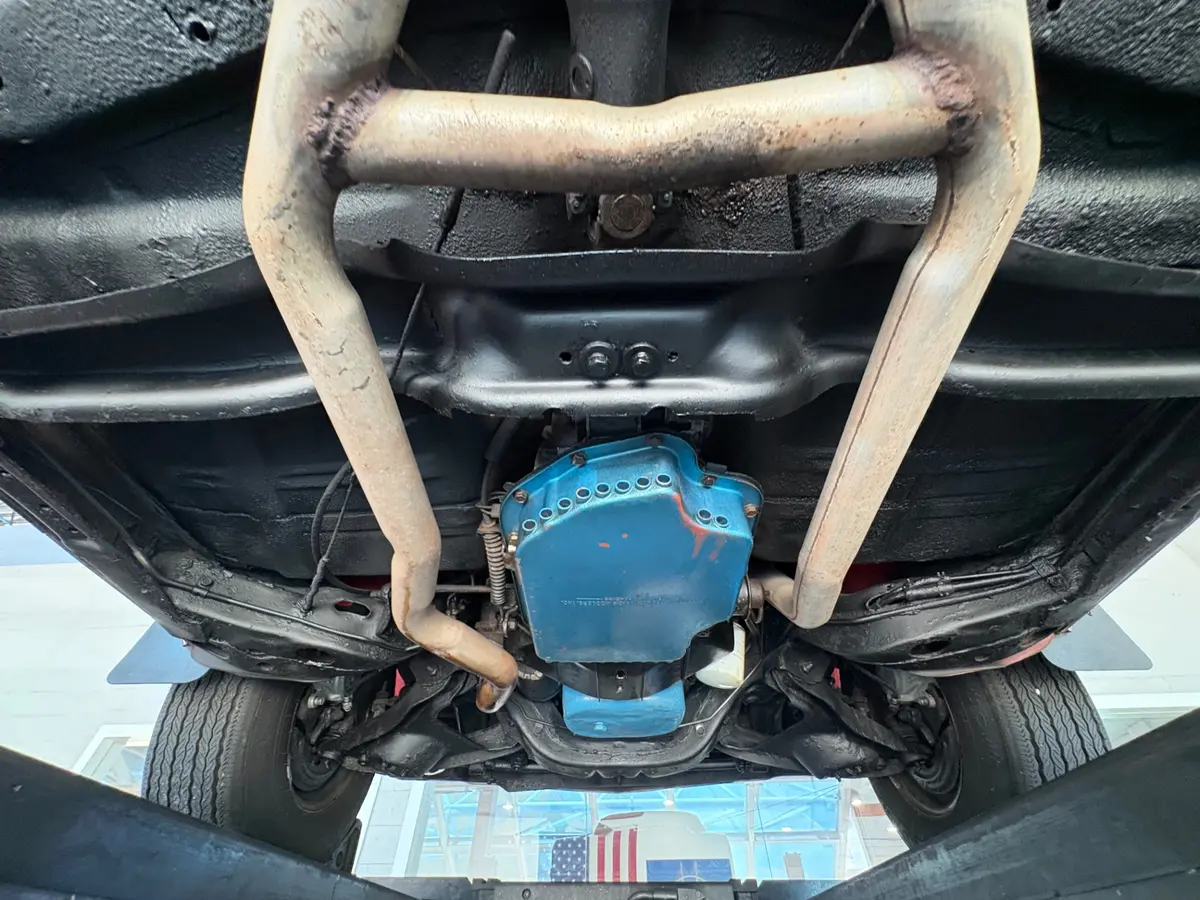 Vehicle photo 57