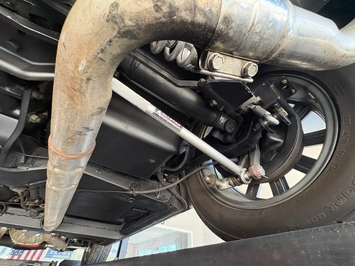 Vehicle photo 45