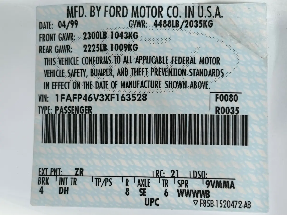 Vehicle photo 32