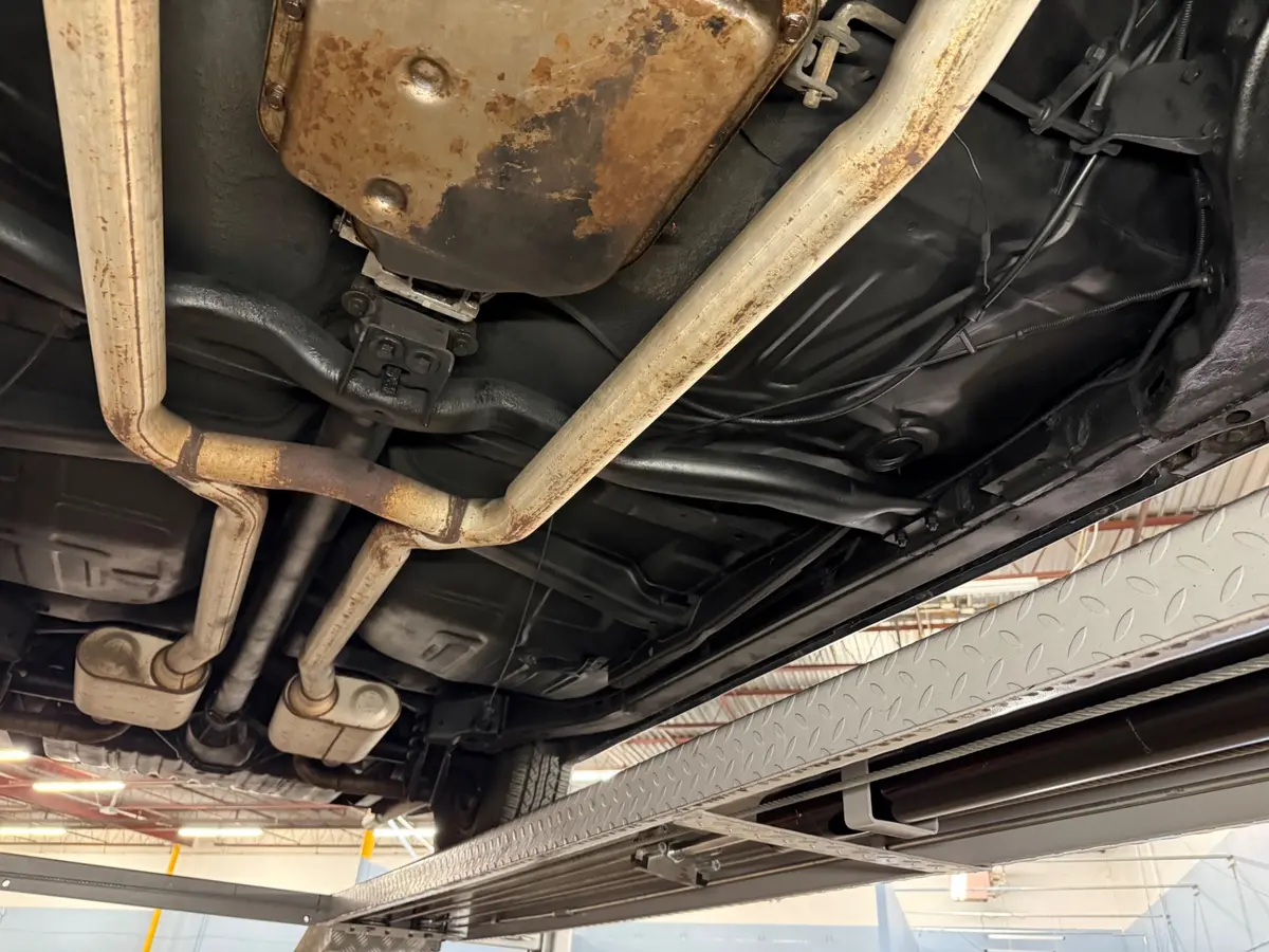 Vehicle photo 40