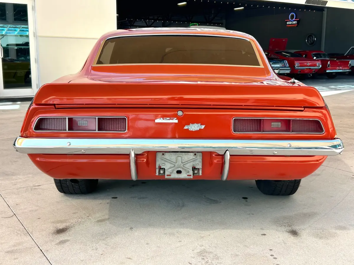 Vehicle photo 6