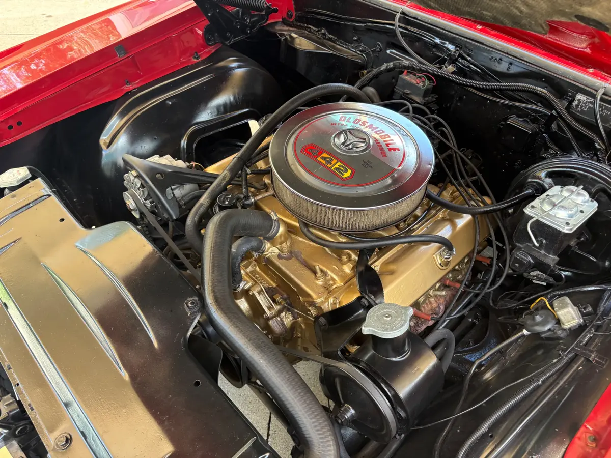 Vehicle photo 35