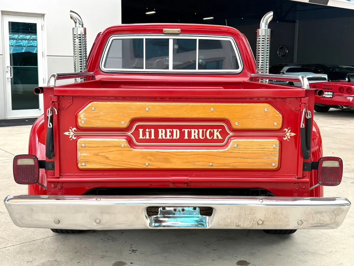 Vehicle photo 7
