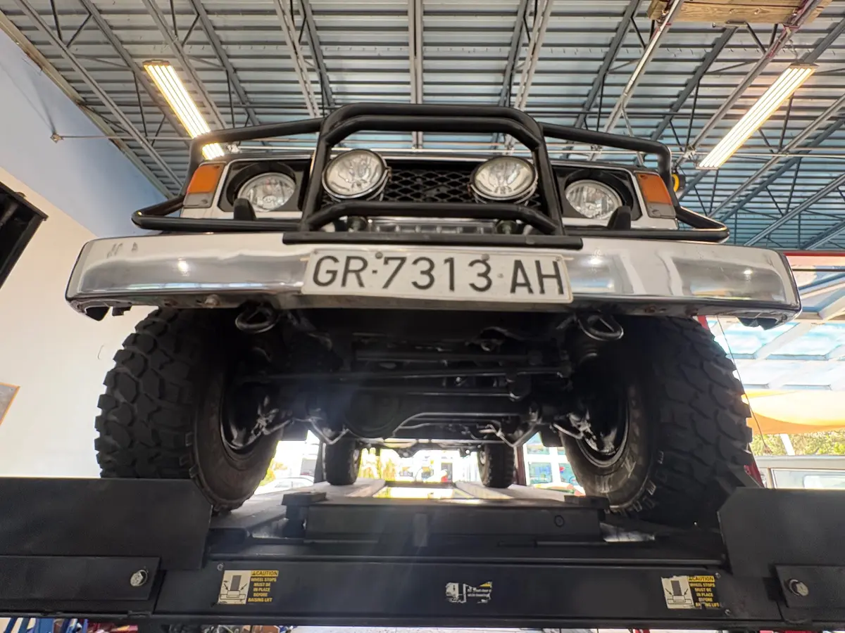 Vehicle photo 53
