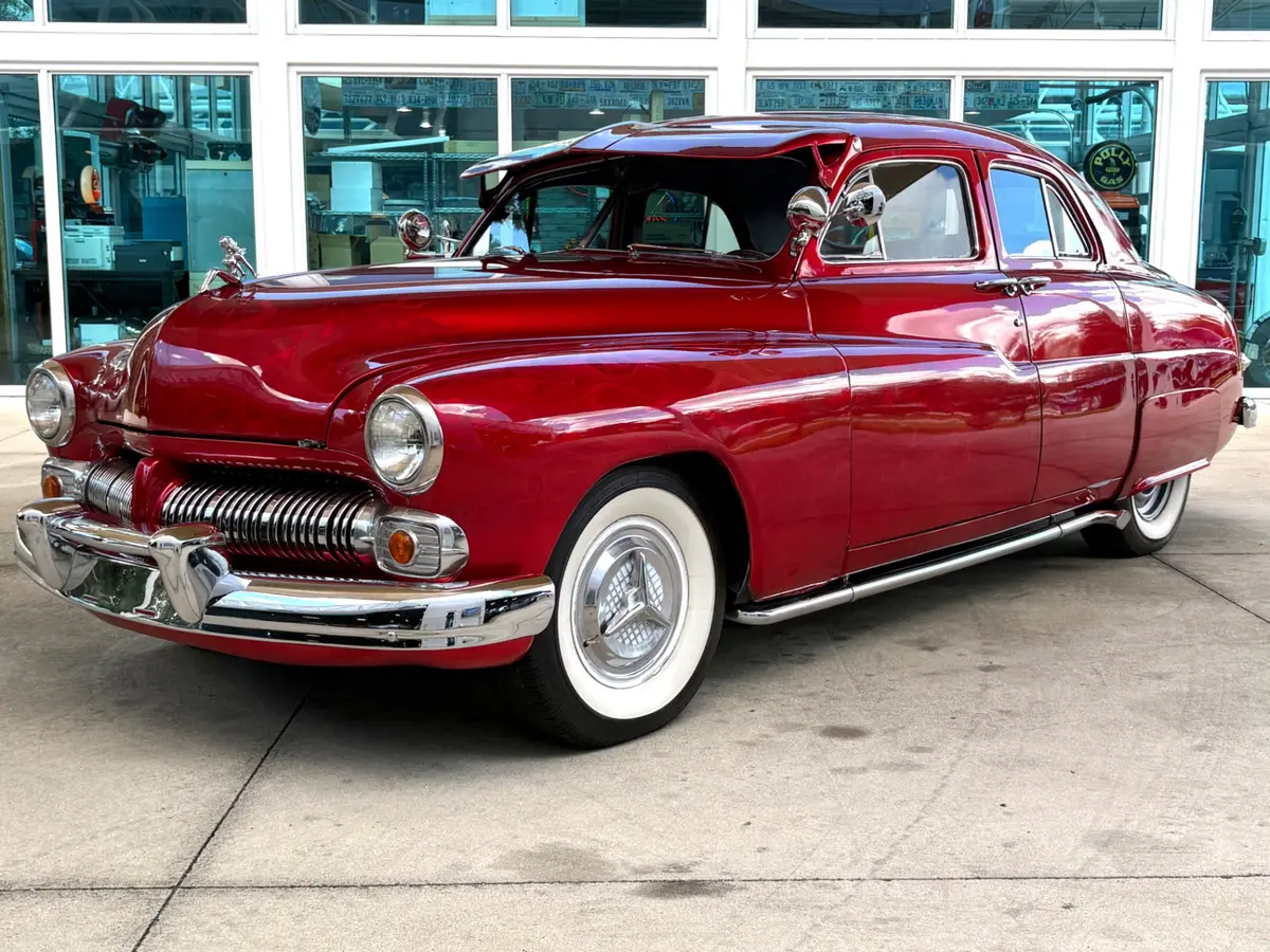 Vehicle photo 11