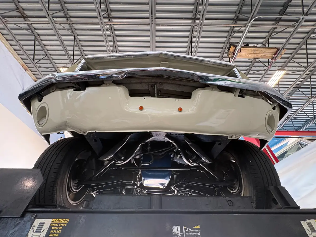 Vehicle photo 50