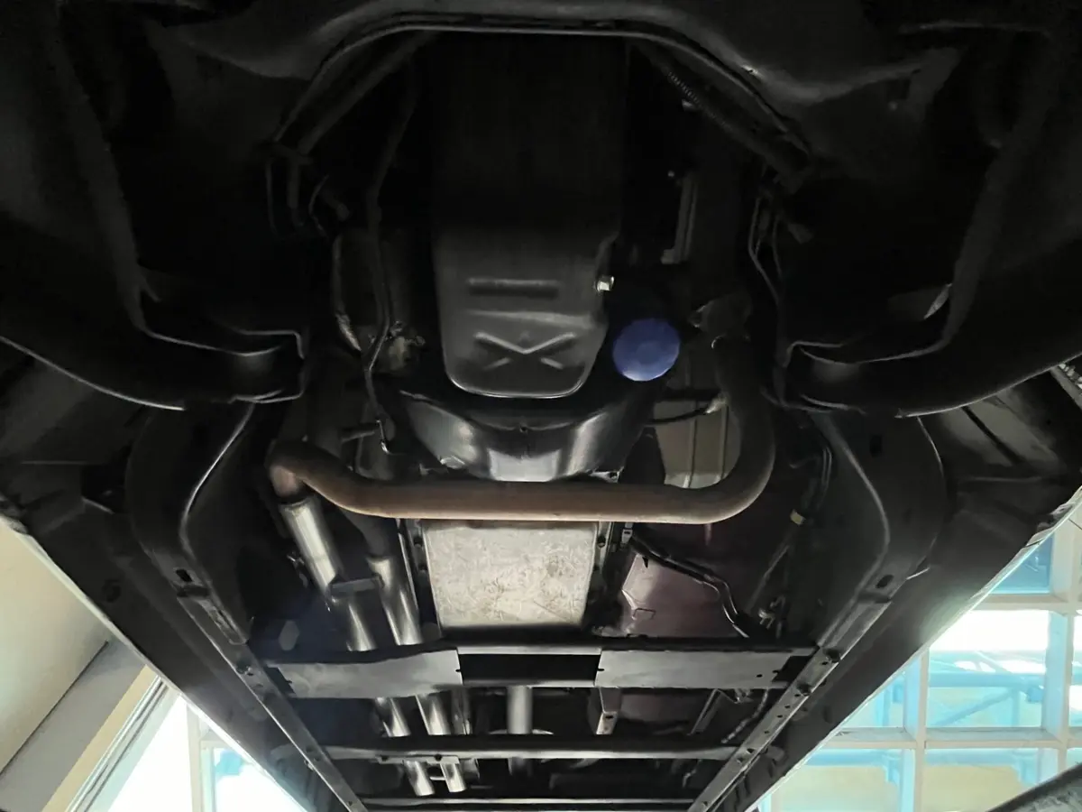 Vehicle photo 55