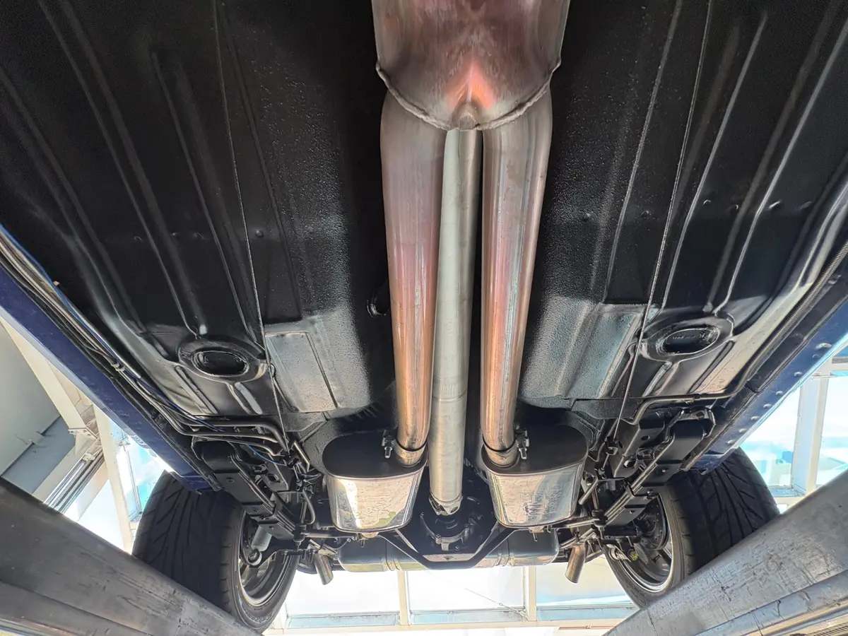 Vehicle photo 55