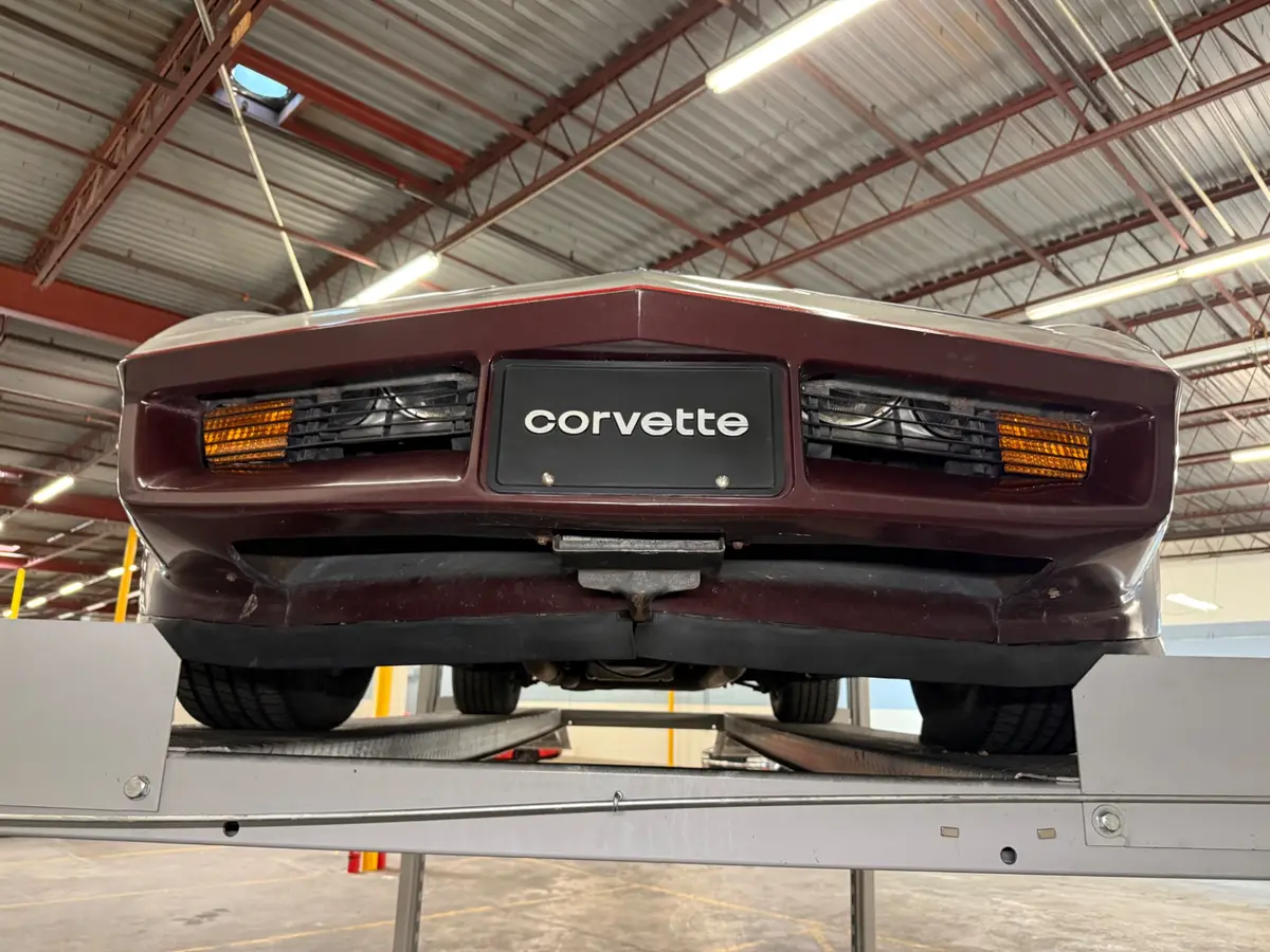 Vehicle photo 37