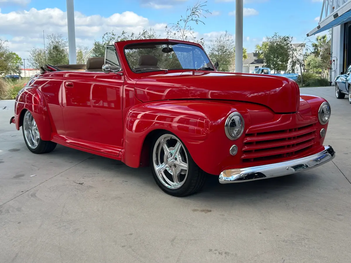 Vehicle photo 3