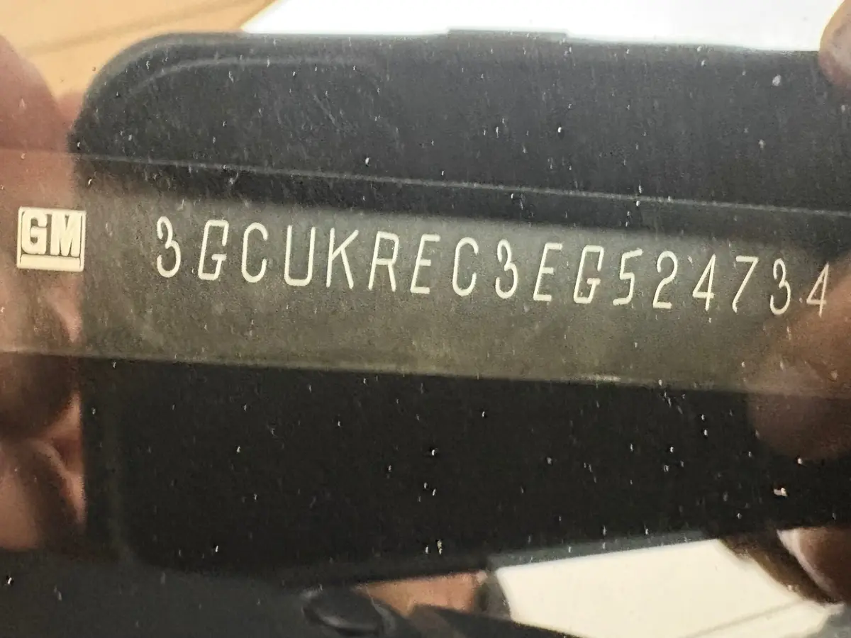 Vehicle photo 23