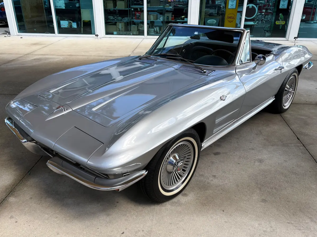 Vehicle photo 20