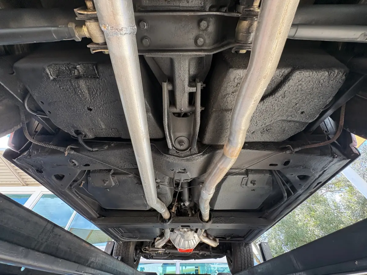 Vehicle photo 47