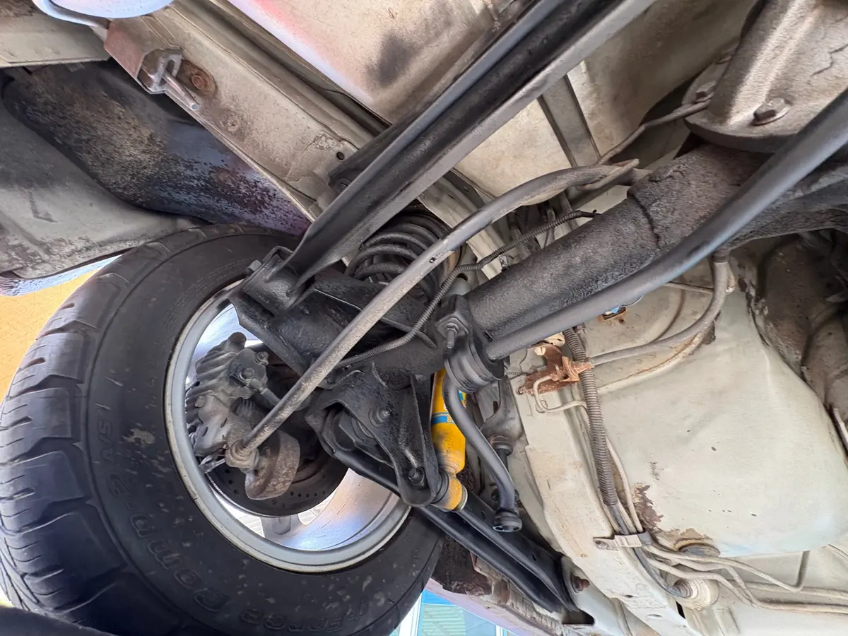 Vehicle photo 47