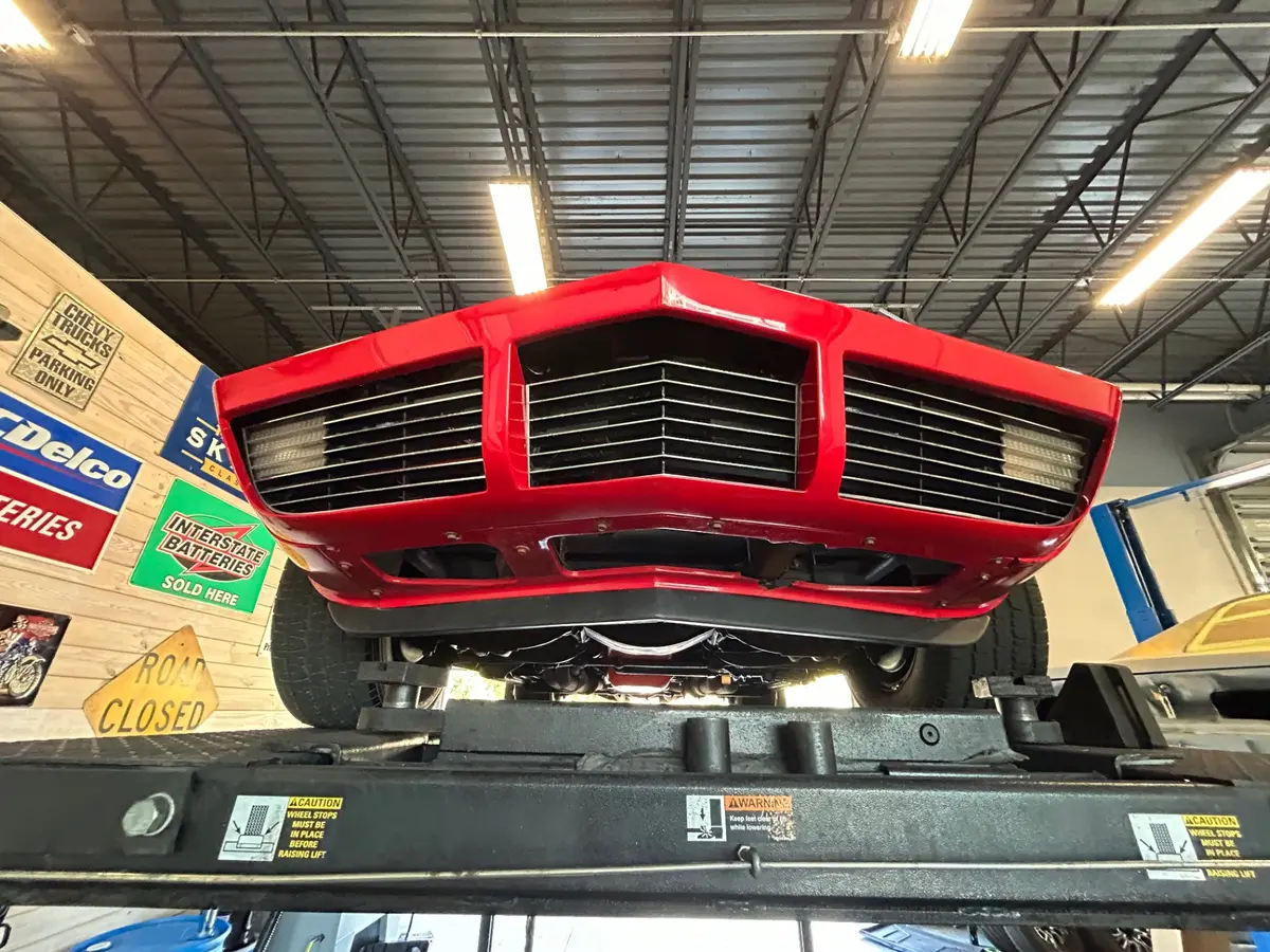 Vehicle photo 37