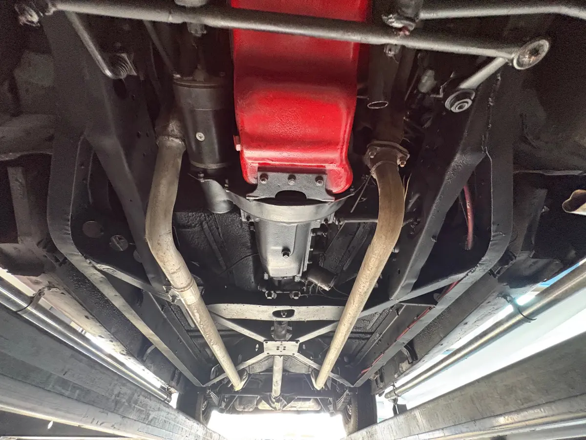 Vehicle photo 57