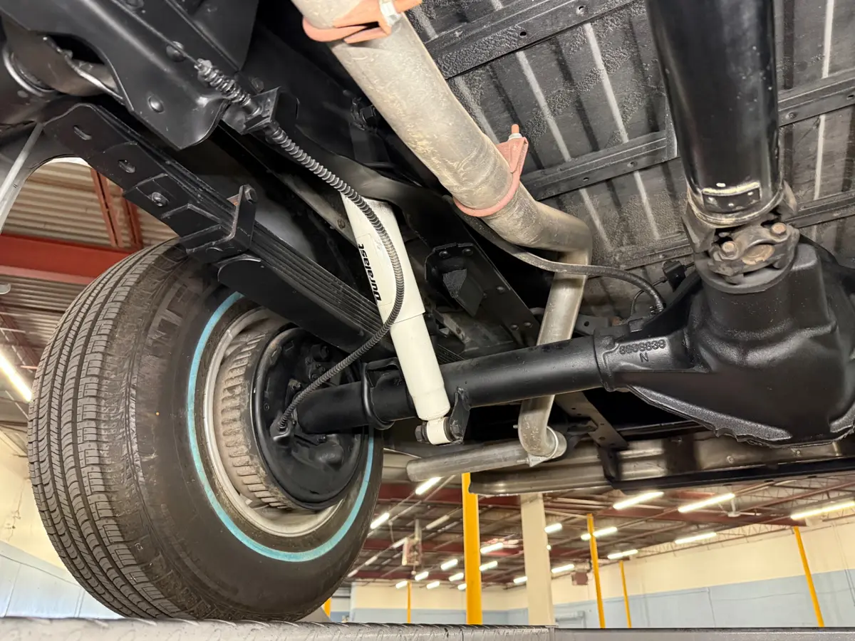 Vehicle photo 41