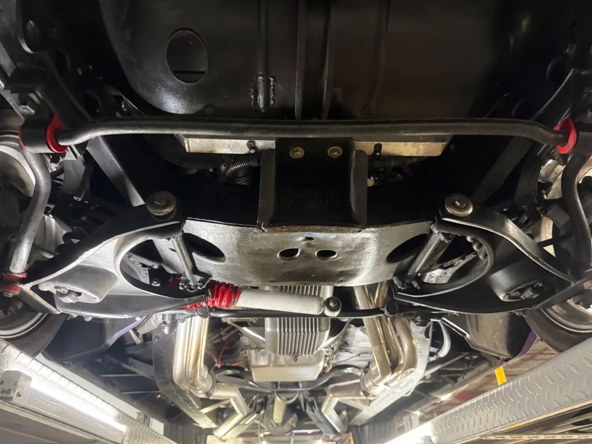 Vehicle photo 45