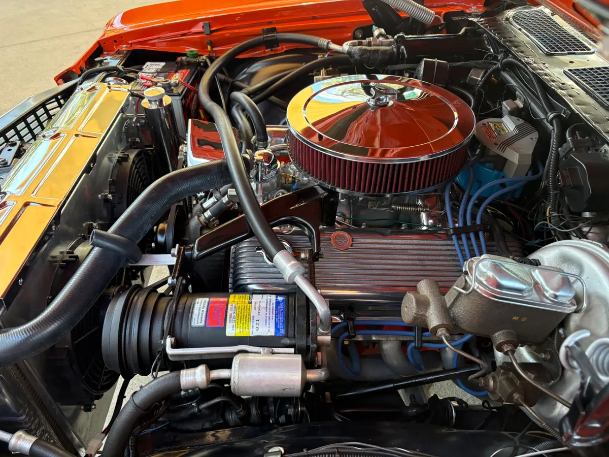 Vehicle photo 31