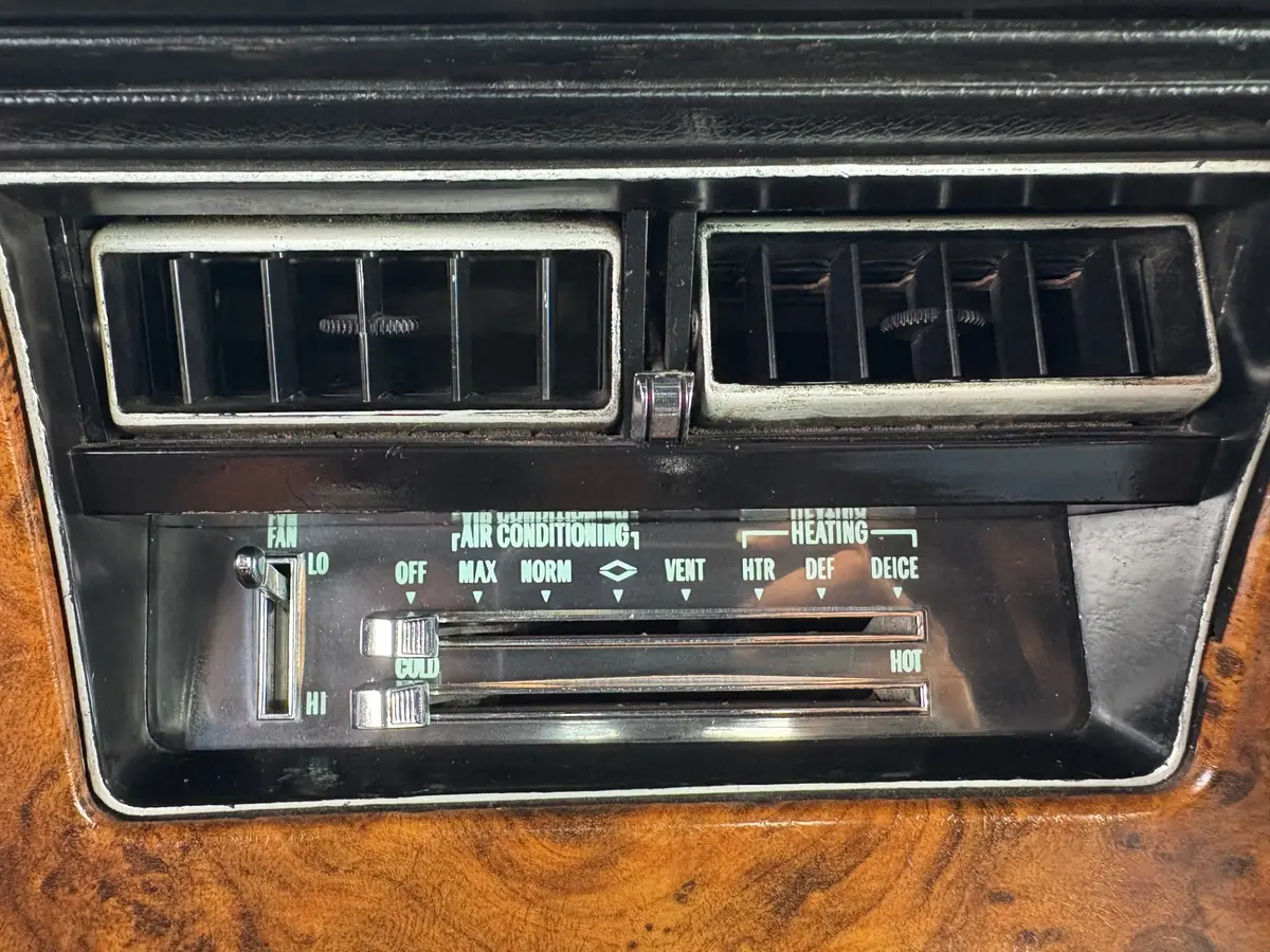 Vehicle photo 67