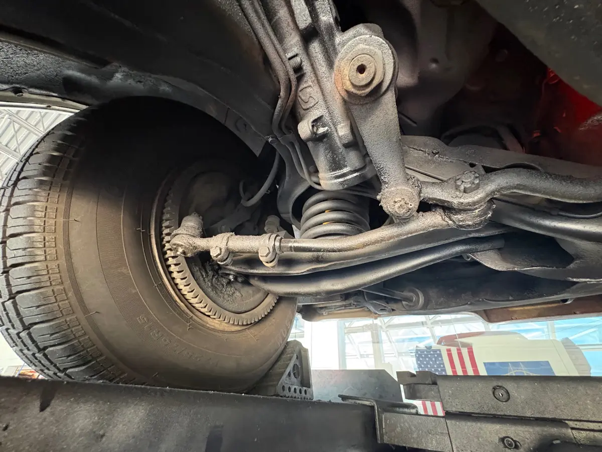 Vehicle photo 61