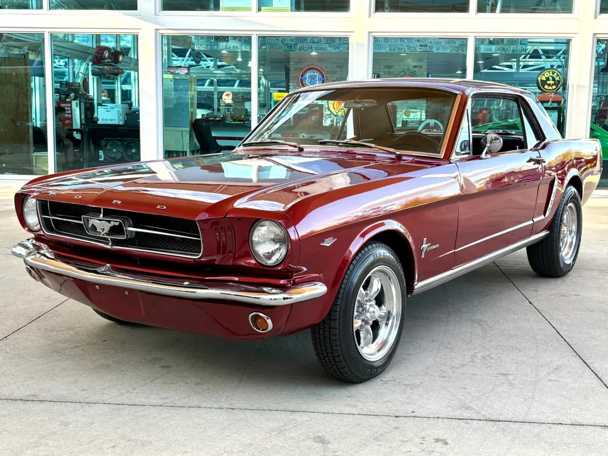 Vehicle photo 12