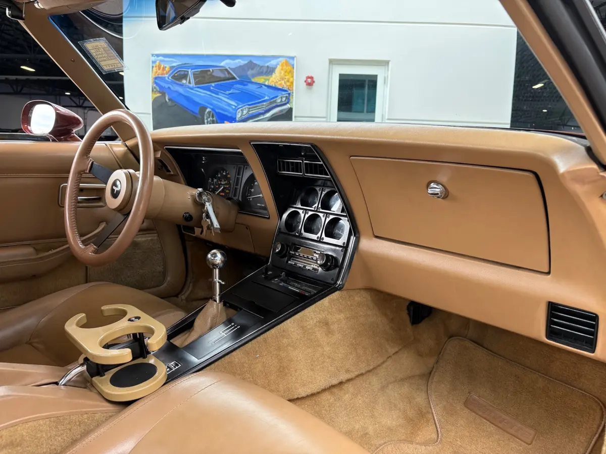 Vehicle photo 38