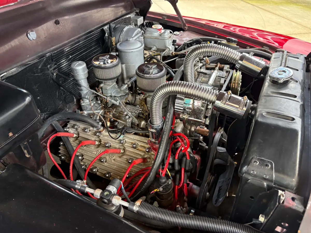 Vehicle photo 26