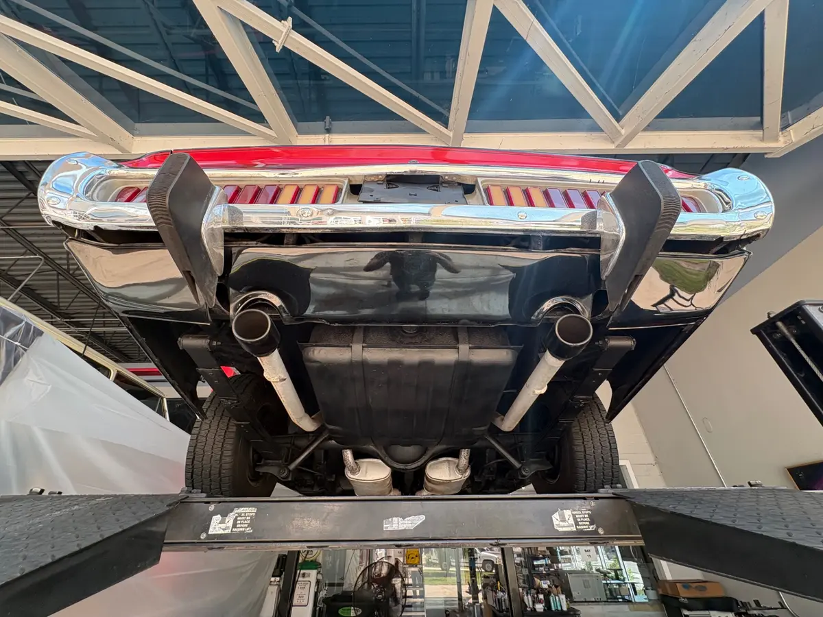 Vehicle photo 42