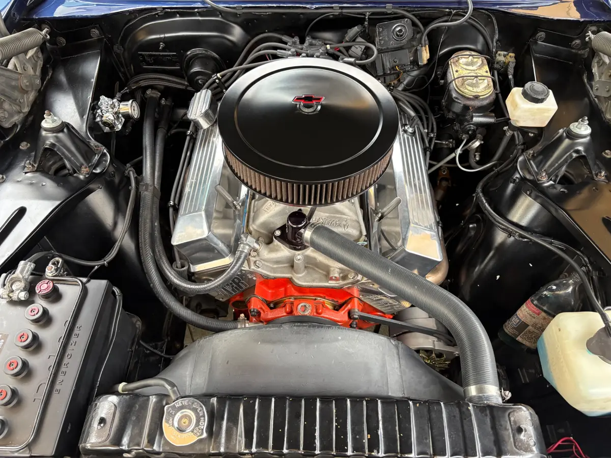 Vehicle photo 27