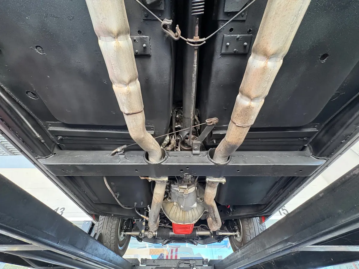 Vehicle photo 47