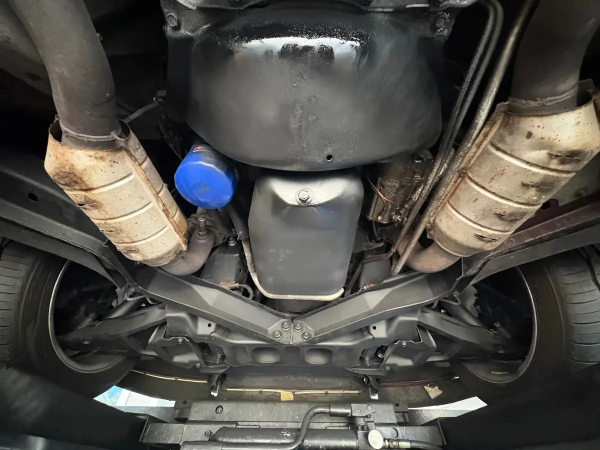 Vehicle photo 48