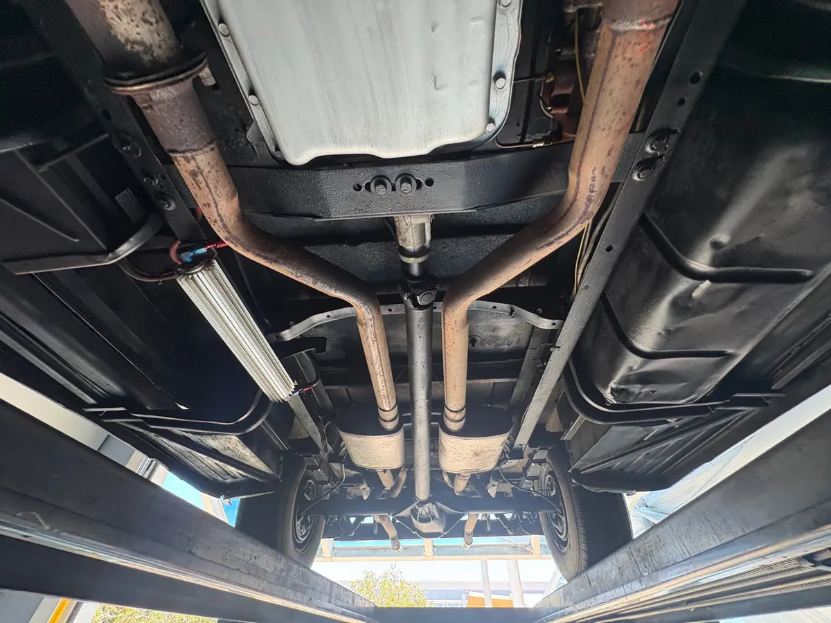 Vehicle photo 51