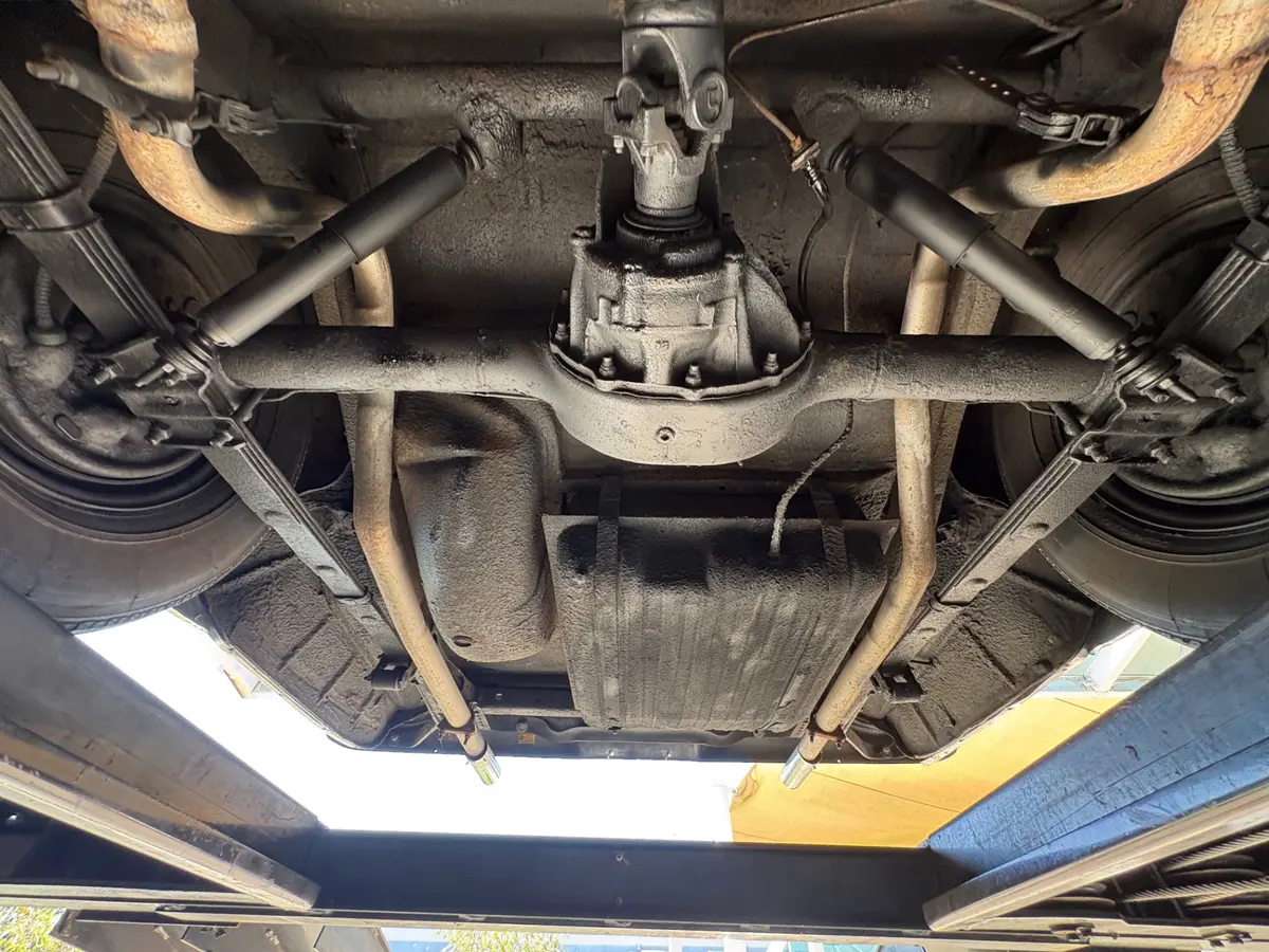 Vehicle photo 56