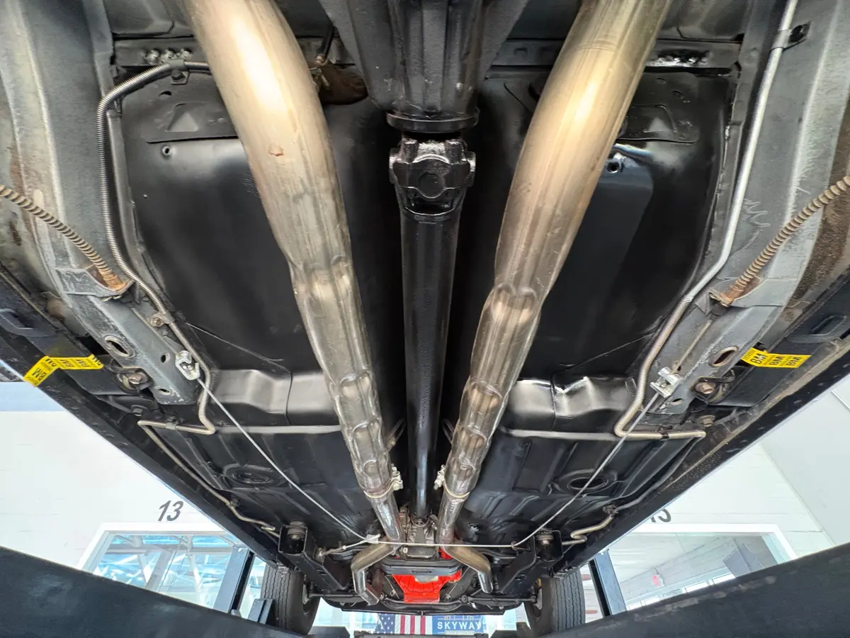 Vehicle photo 64