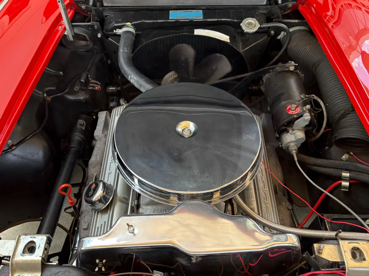 Vehicle photo 34