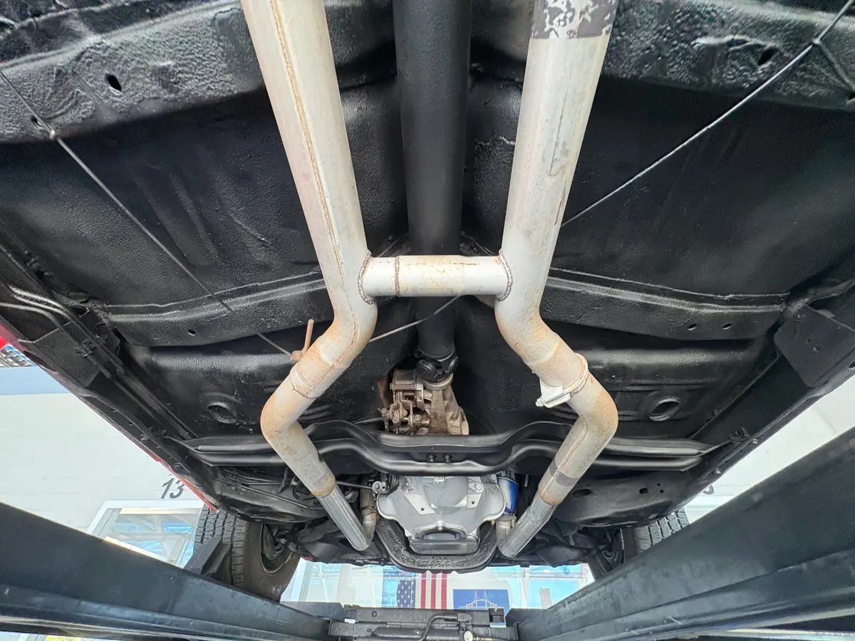 Vehicle photo 55