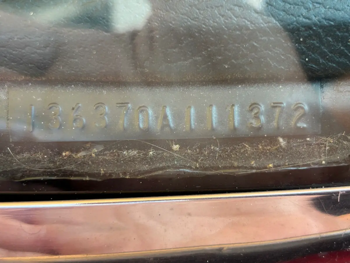 Vehicle photo 20