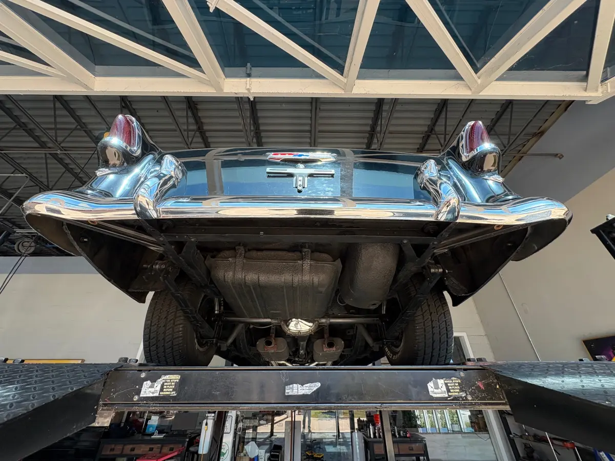 Vehicle photo 41