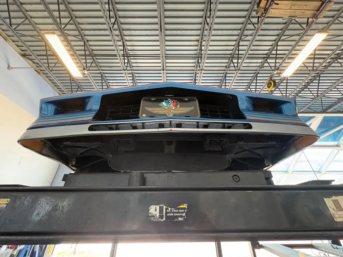 Vehicle photo 59
