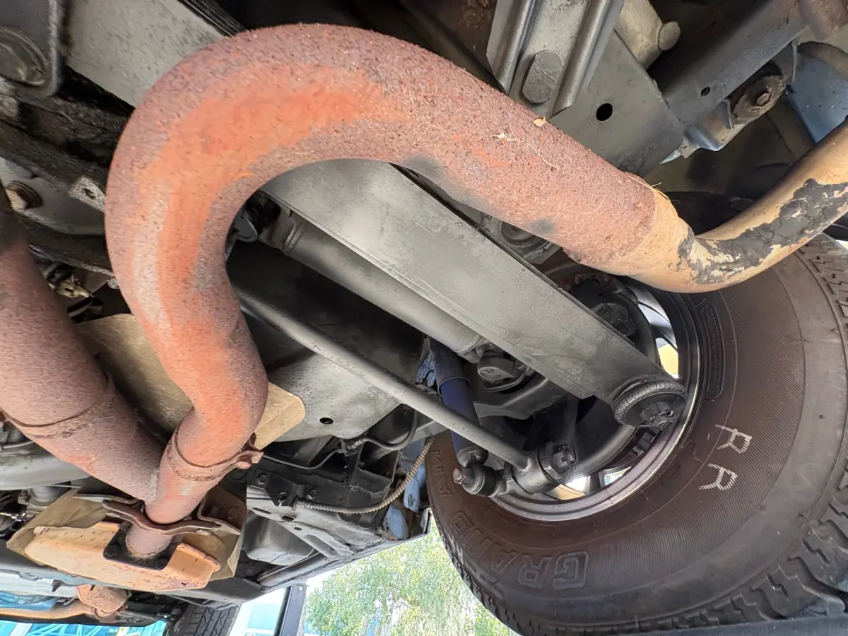 Vehicle photo 48