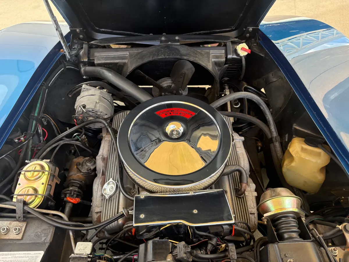 Vehicle photo 42