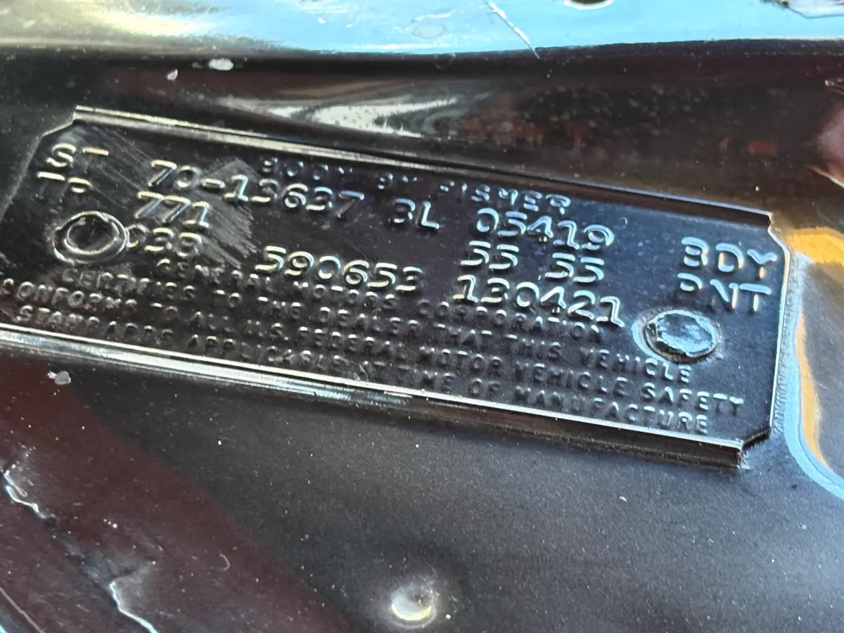 Vehicle photo 26