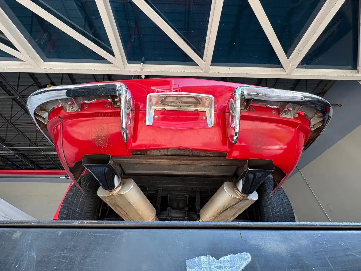 Vehicle photo 48