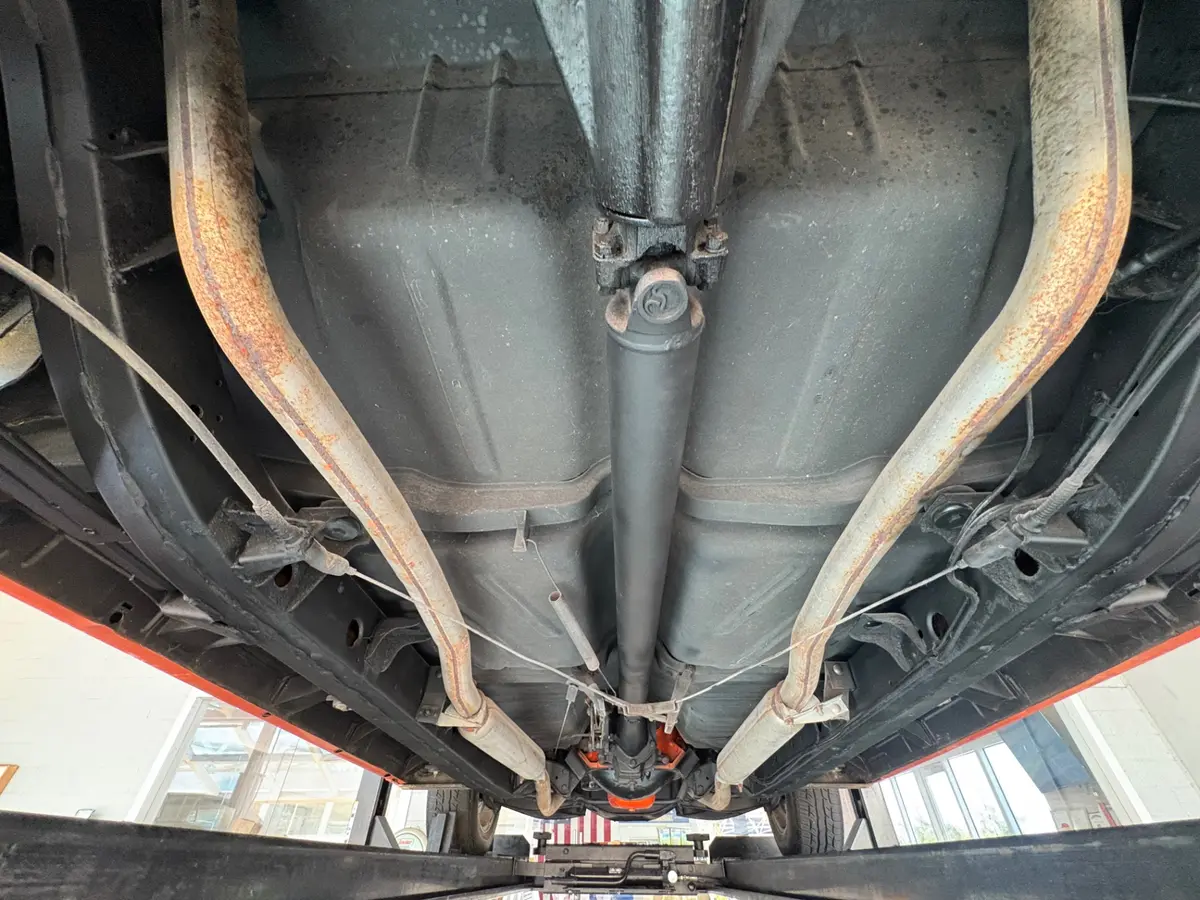 Vehicle photo 48
