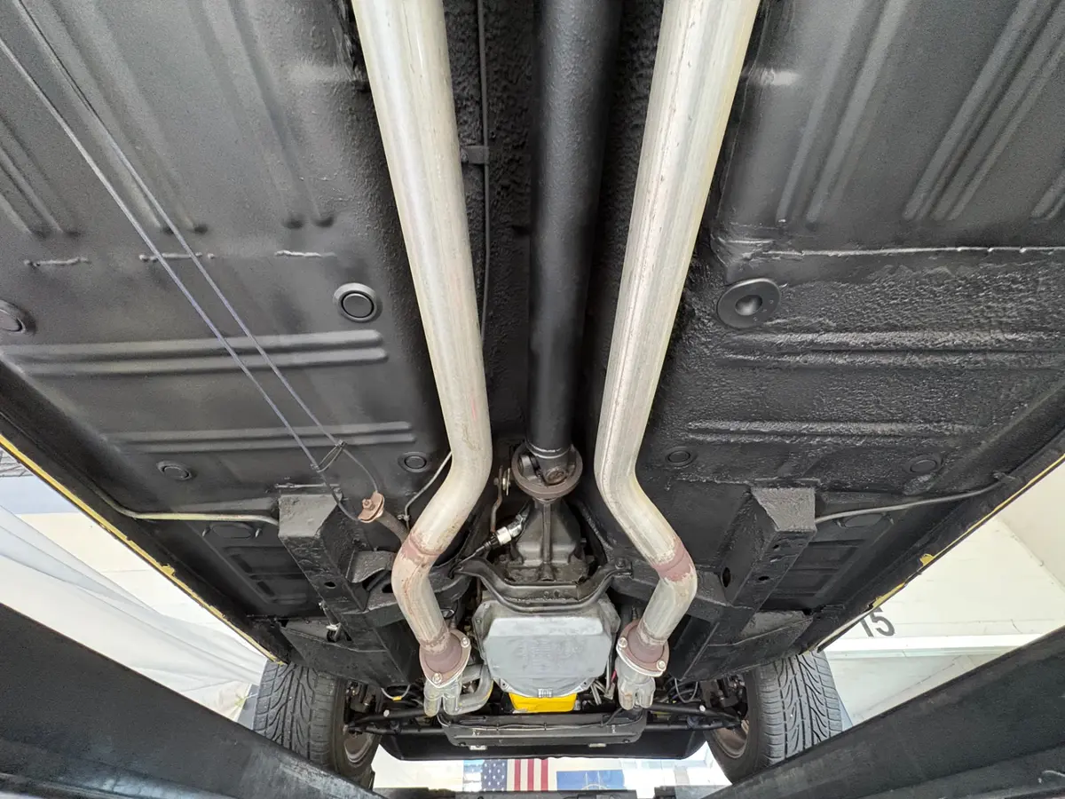 Vehicle photo 48